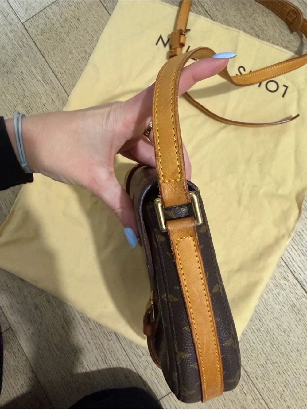 Louis Vuitton Chantelly GM